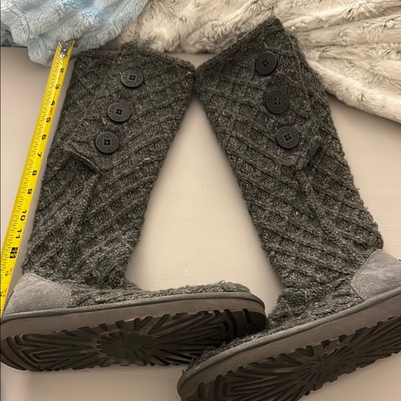 UGG Gray Knit Winter Boots - Picture 1 of 4